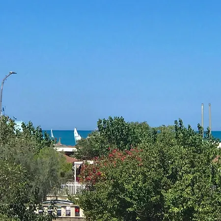 Large Close To The And Centre * Pescara